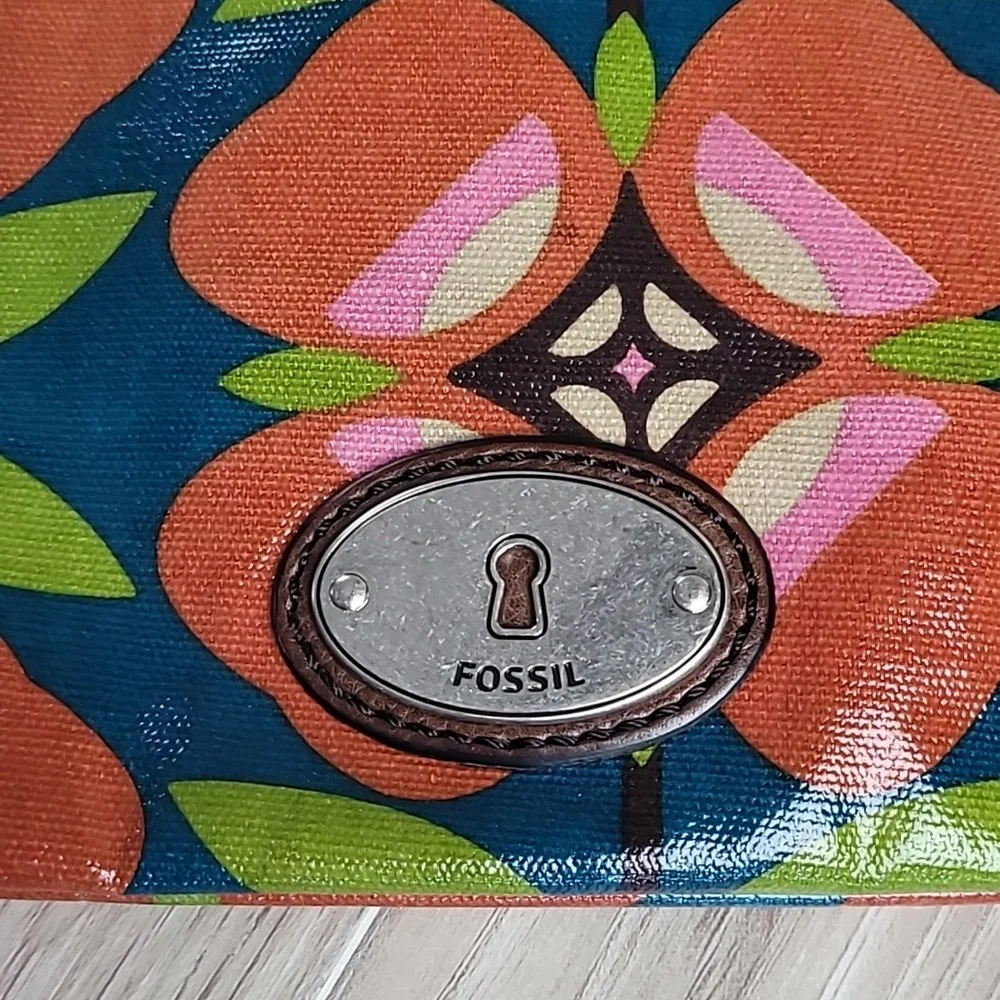 Fossil Key-Per Crossbody Bag Floral Geometric Multicolor Adjustable Strap